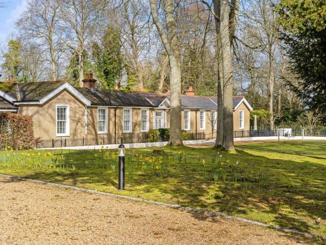 2 bedroom house for sale