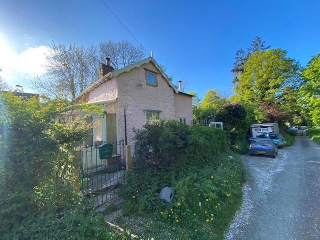 2 bedroom house for sale