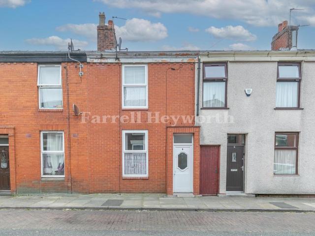 2 bedroom house for sale