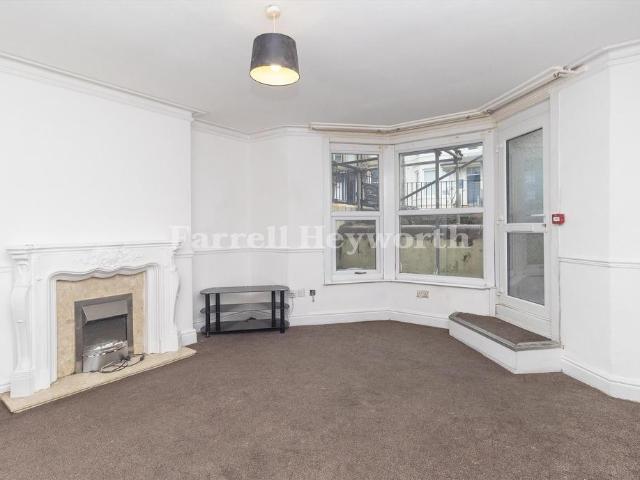 2 bedroom house for sale