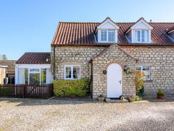 2 bedroom house for sale
