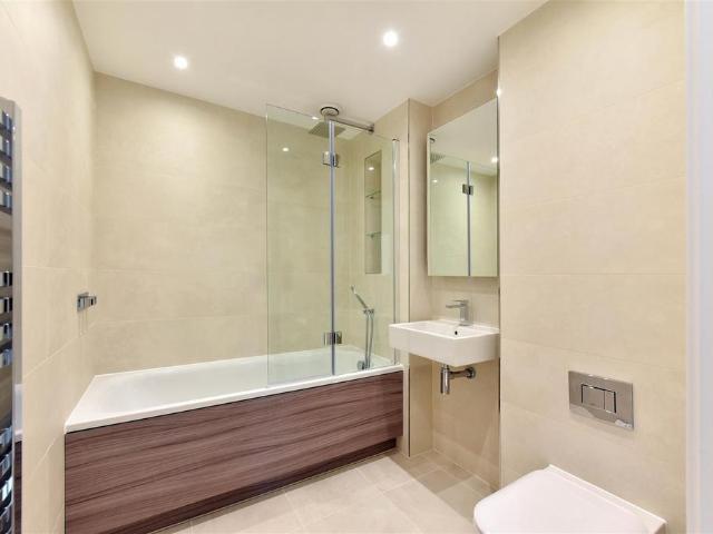 2 bedroom house for sale