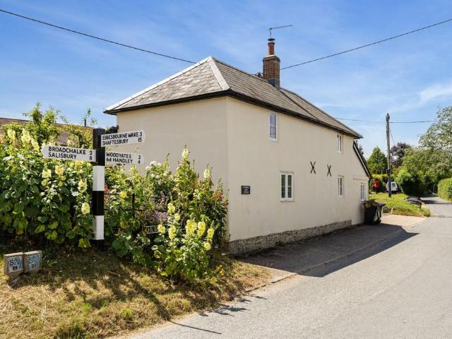 2 bedroom house for sale