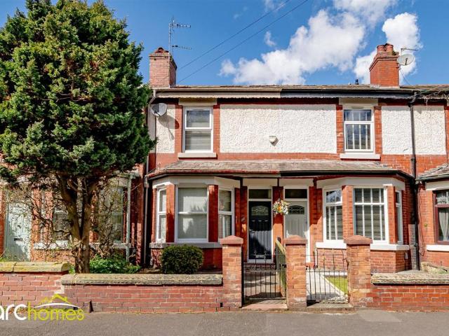 2 bedroom house for sale
