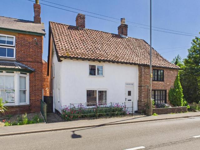 2 bedroom house for sale