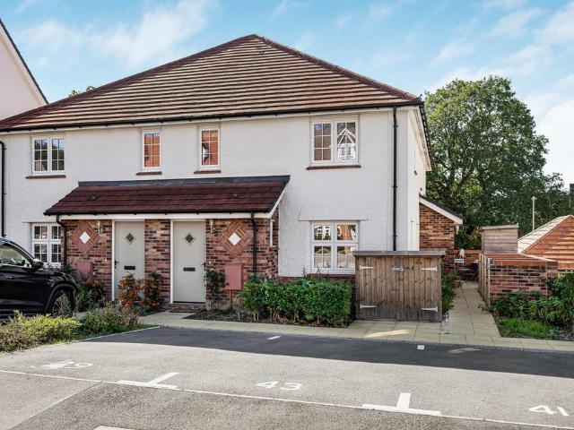 2 bedroom house for sale