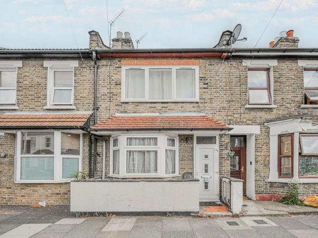 2 bedroom house for sale