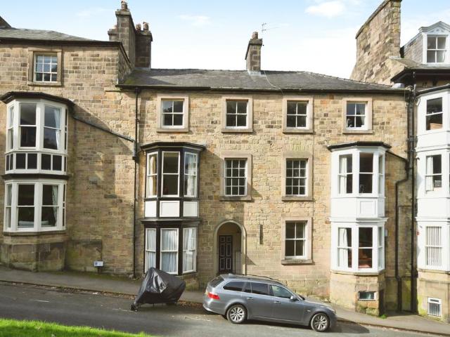 2 bedroom house for sale