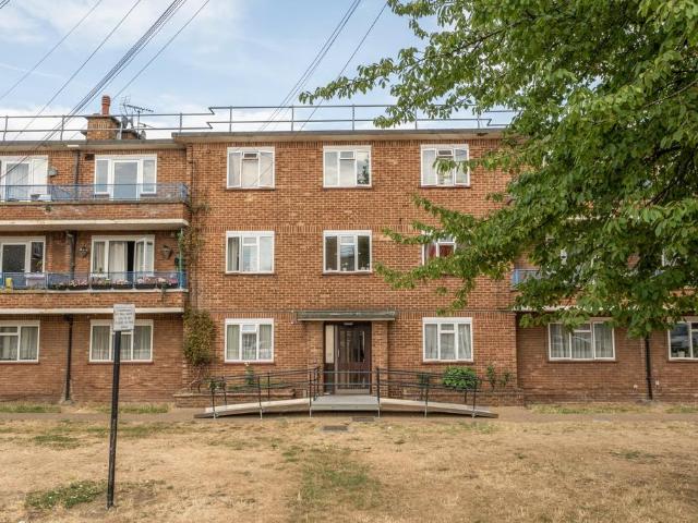2 bedroom house for sale