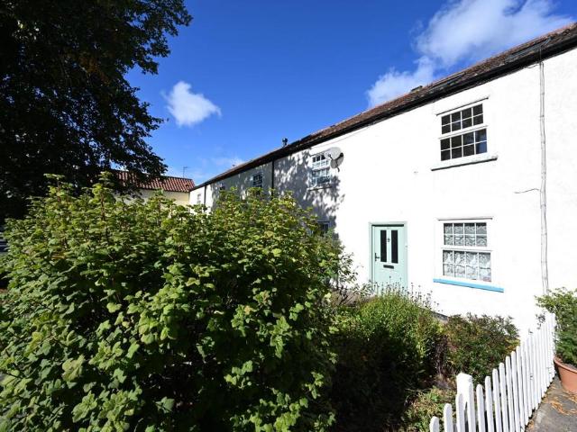 2 bedroom house for sale
