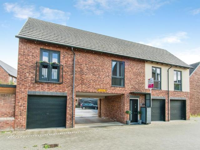 2 bedroom house for sale