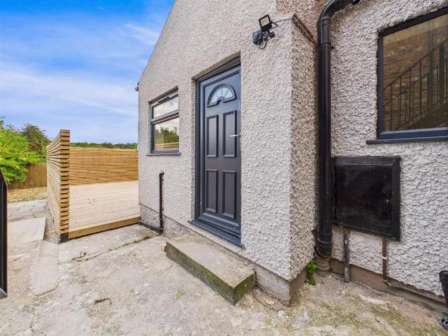 2 bedroom house for sale