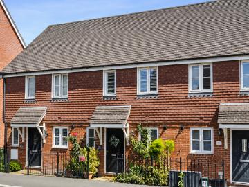 2 bedroom house for sale