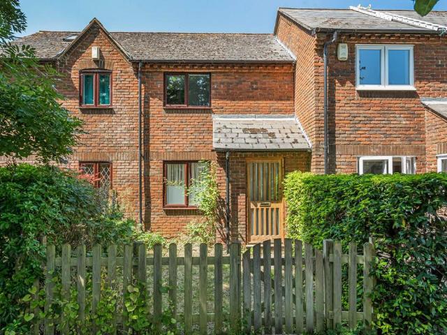 2 bedroom house for sale