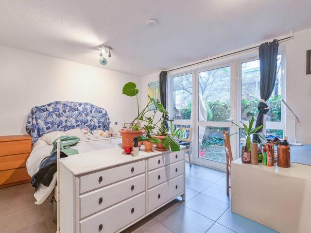 2 bedroom house for sale