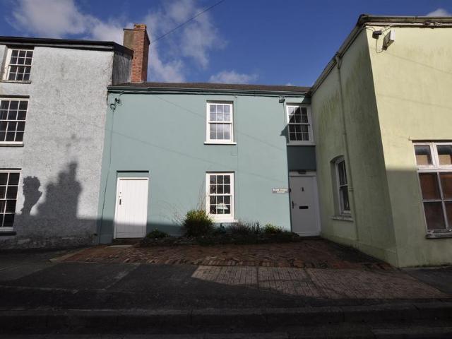 2 bedroom house for sale