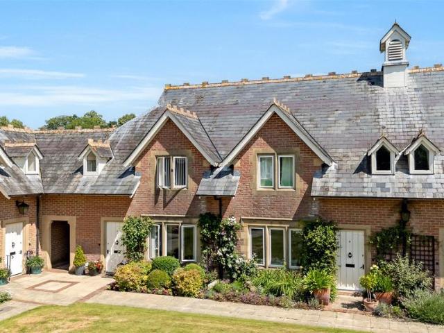 2 bedroom house for sale