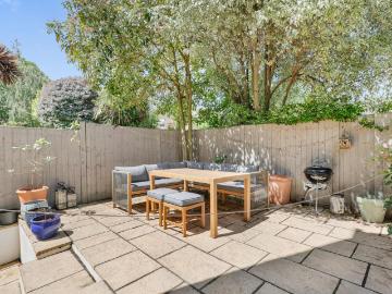 2 bedroom house for sale