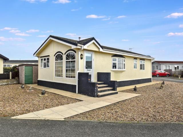 2 bedroom house for sale