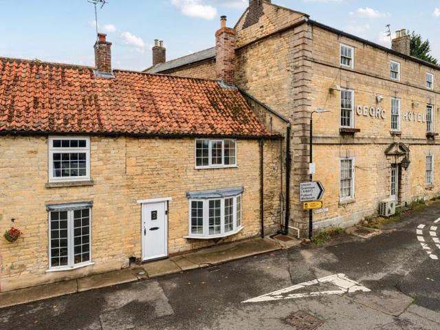 2 bedroom house for sale