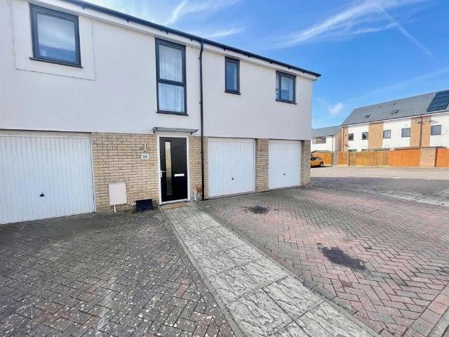 2 bedroom coach house for sale