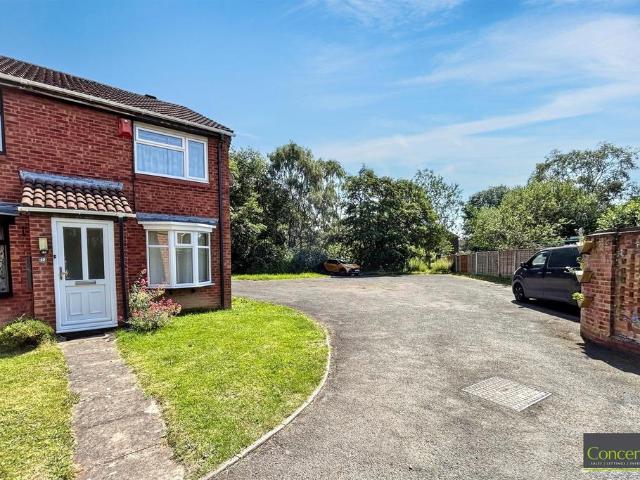 2 bedroom end of terrace house for sale