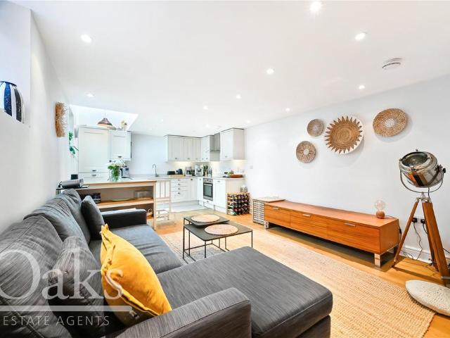2 bedroom house for sale