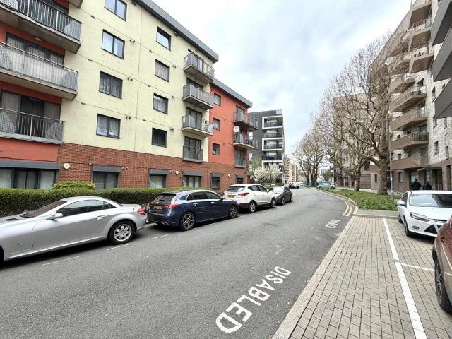 2 bedroom house for sale