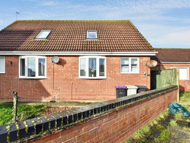 2 bedroom house for sale