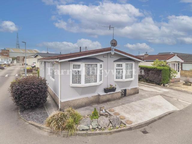 2 bedroom house for sale
