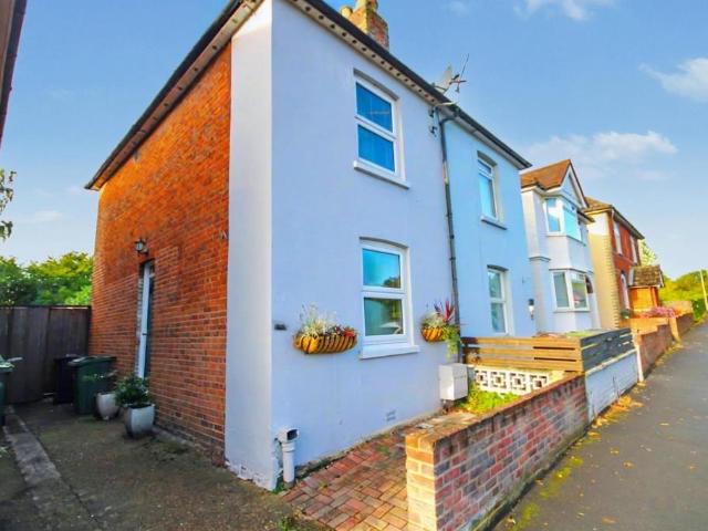 2 bedroom house for sale