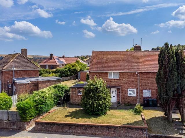 2 bedroom house for sale