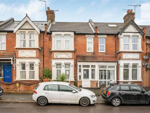 2 bedroom house for sale