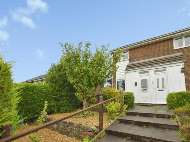 2 bedroom house for sale