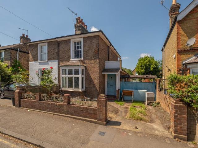 2 bedroom house for sale