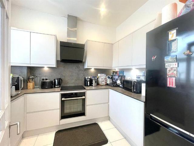 2 bedroom house for sale
