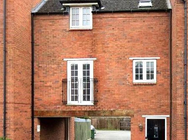 2 bedroom house for sale