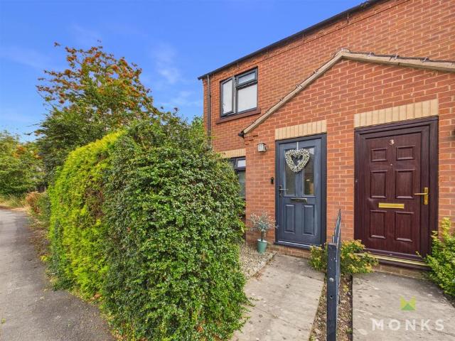 2 bedroom house for sale