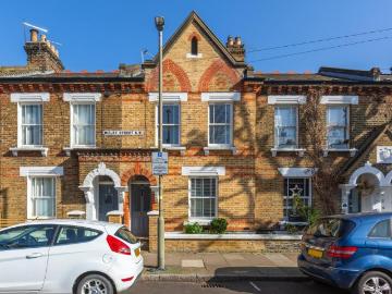 2 bedroom house for sale