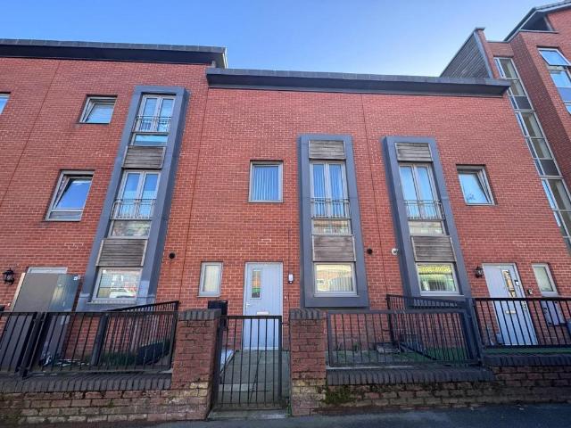 2 bedroom house for sale