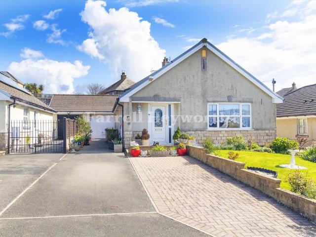 2 bedroom house for sale