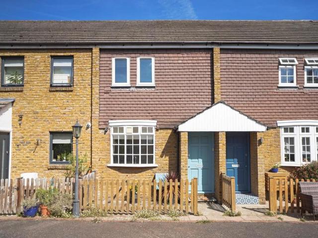 2 bedroom house for sale