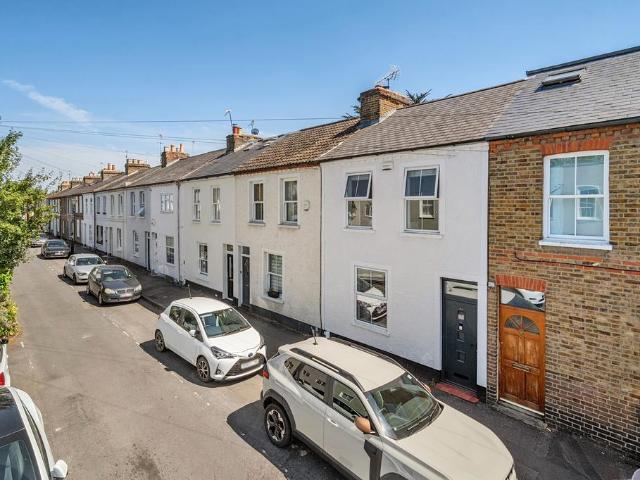 2 bedroom house for sale