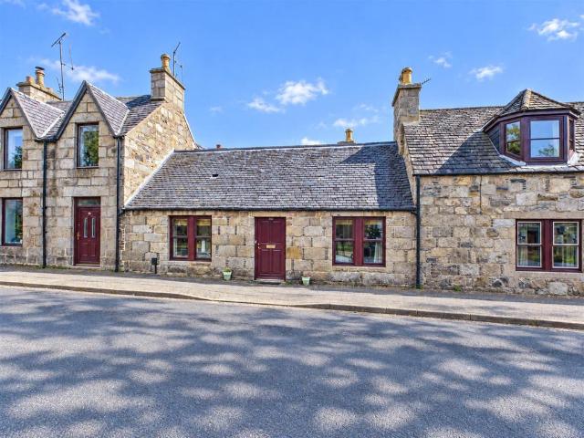 2 bedroom house for sale