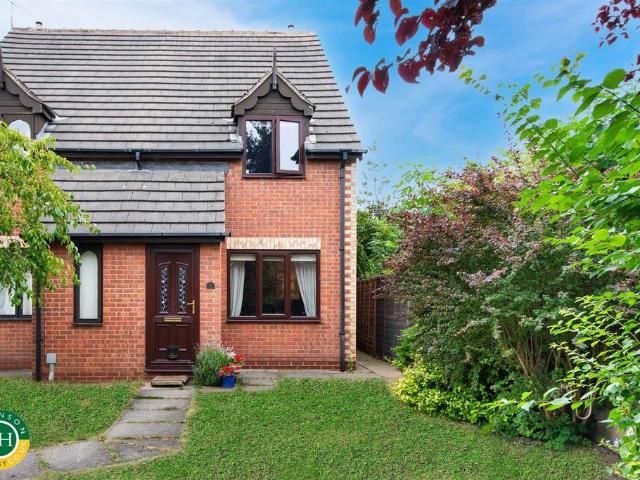 2 bedroom house for sale
