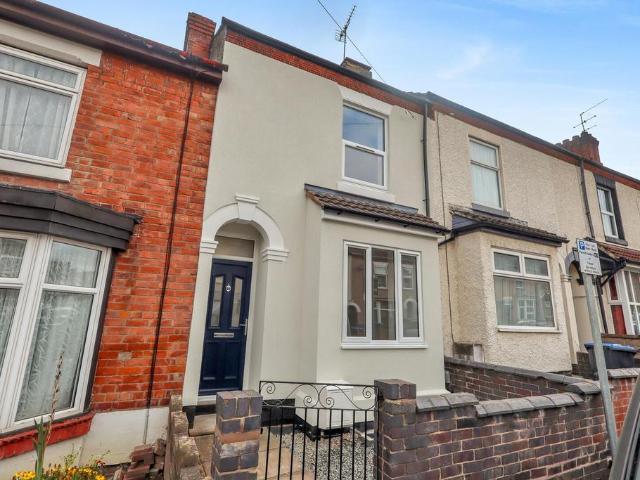 2 bedroom house for sale