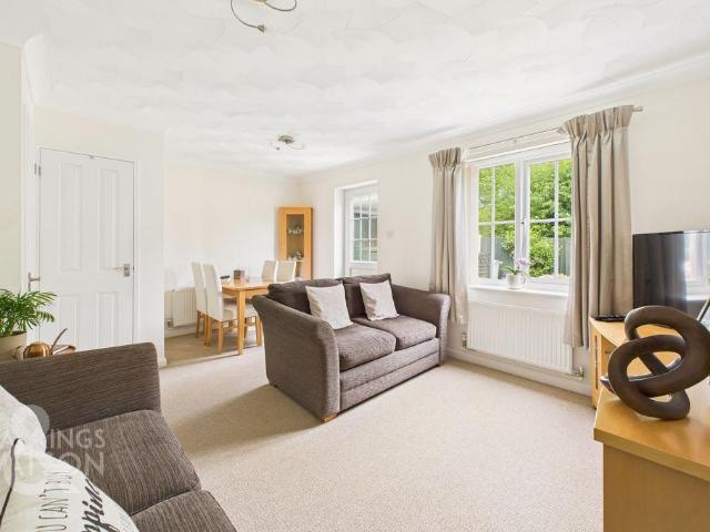 2 bedroom house for sale