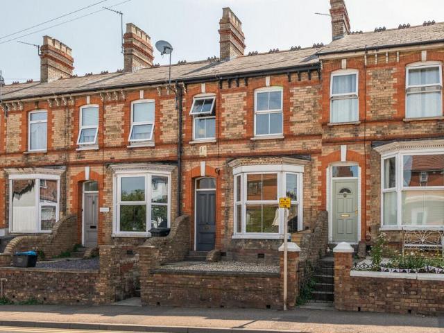 2 bedroom house for sale