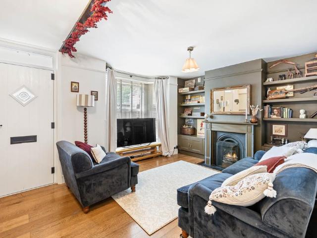 2 bedroom house for sale