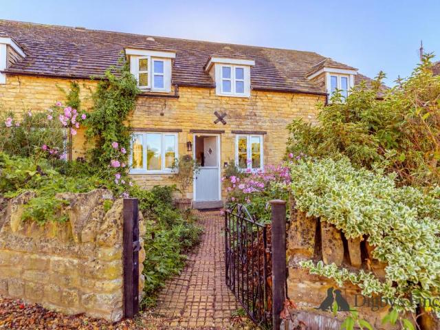 2 bedroom house for sale